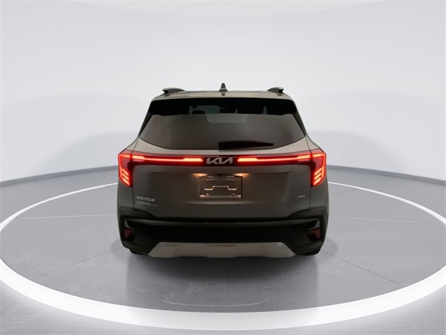 Used 2024 Kia Seltos EX image 3