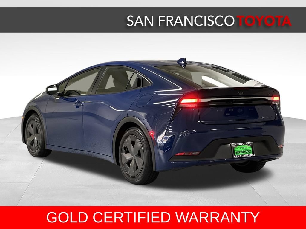 Certified 2023 Toyota Prius Prime FWD image 3