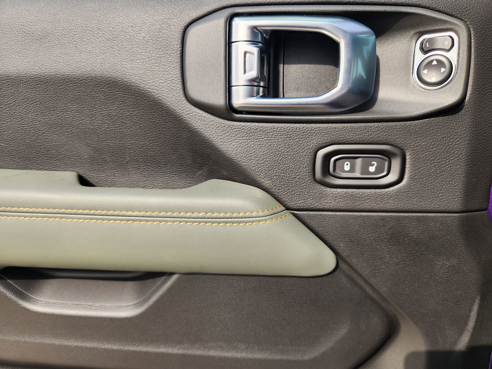 New 2026 Jeep Gladiator Mojave image 18