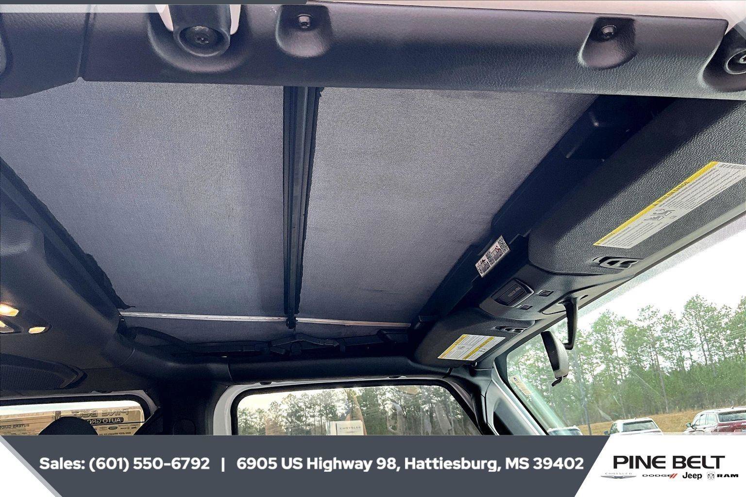 Used 2022 Jeep Wrangler Unlimited Sport image 16