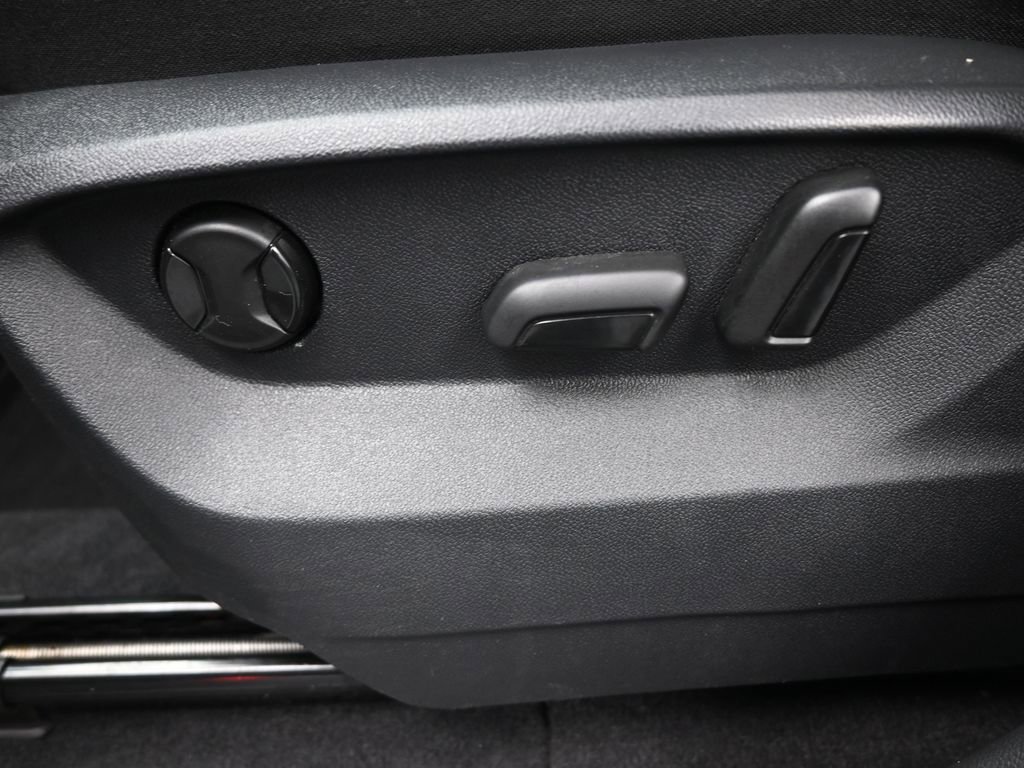 Used 2019 Volkswagen Atlas SE image 33