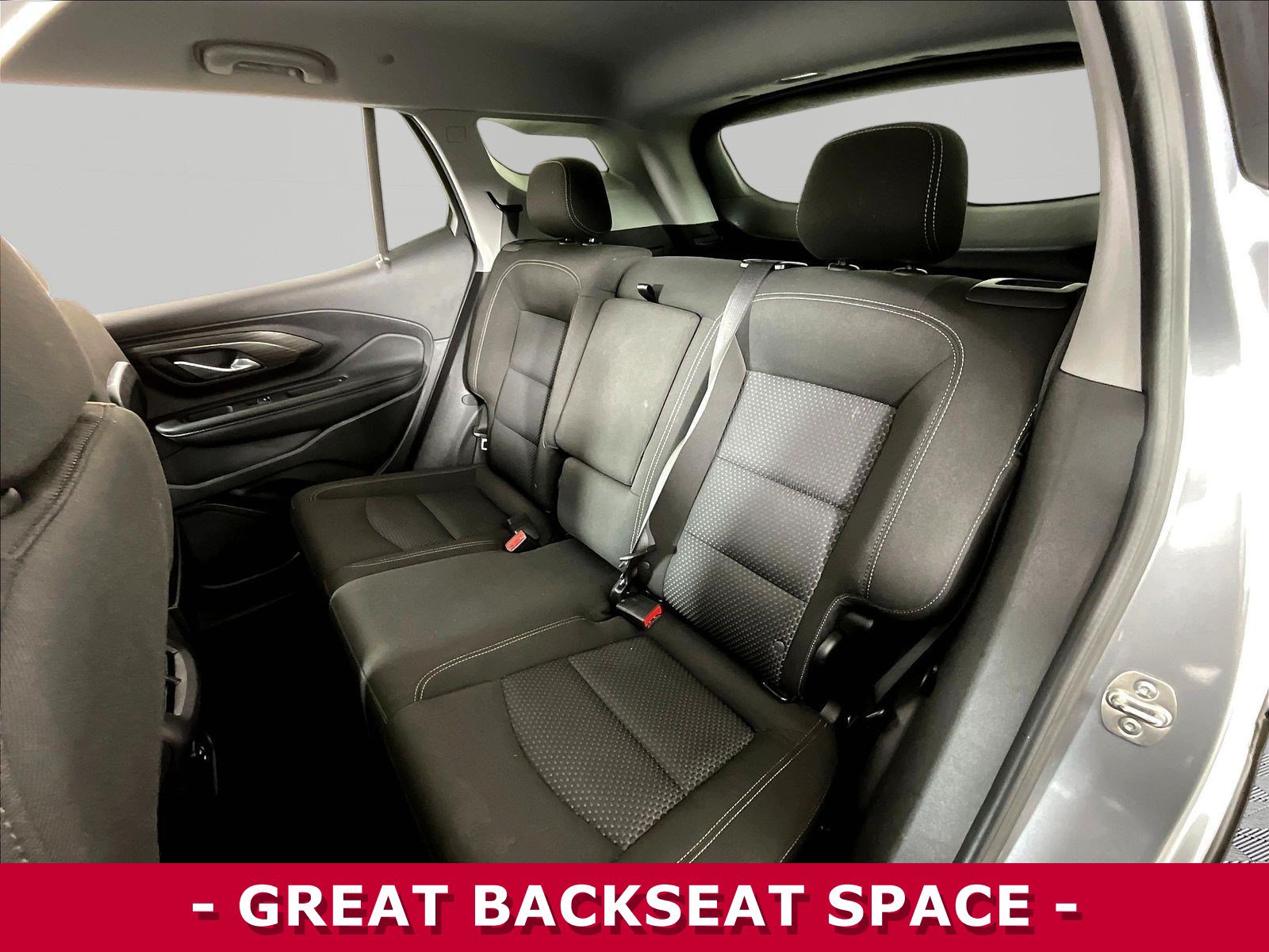 Used 2024 GMC Terrain SLE FWD image 22