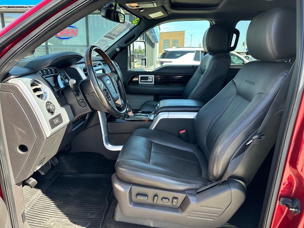 Used 2013 Ford F150 Platinum w/ Max Trailer Tow Pkg image 8