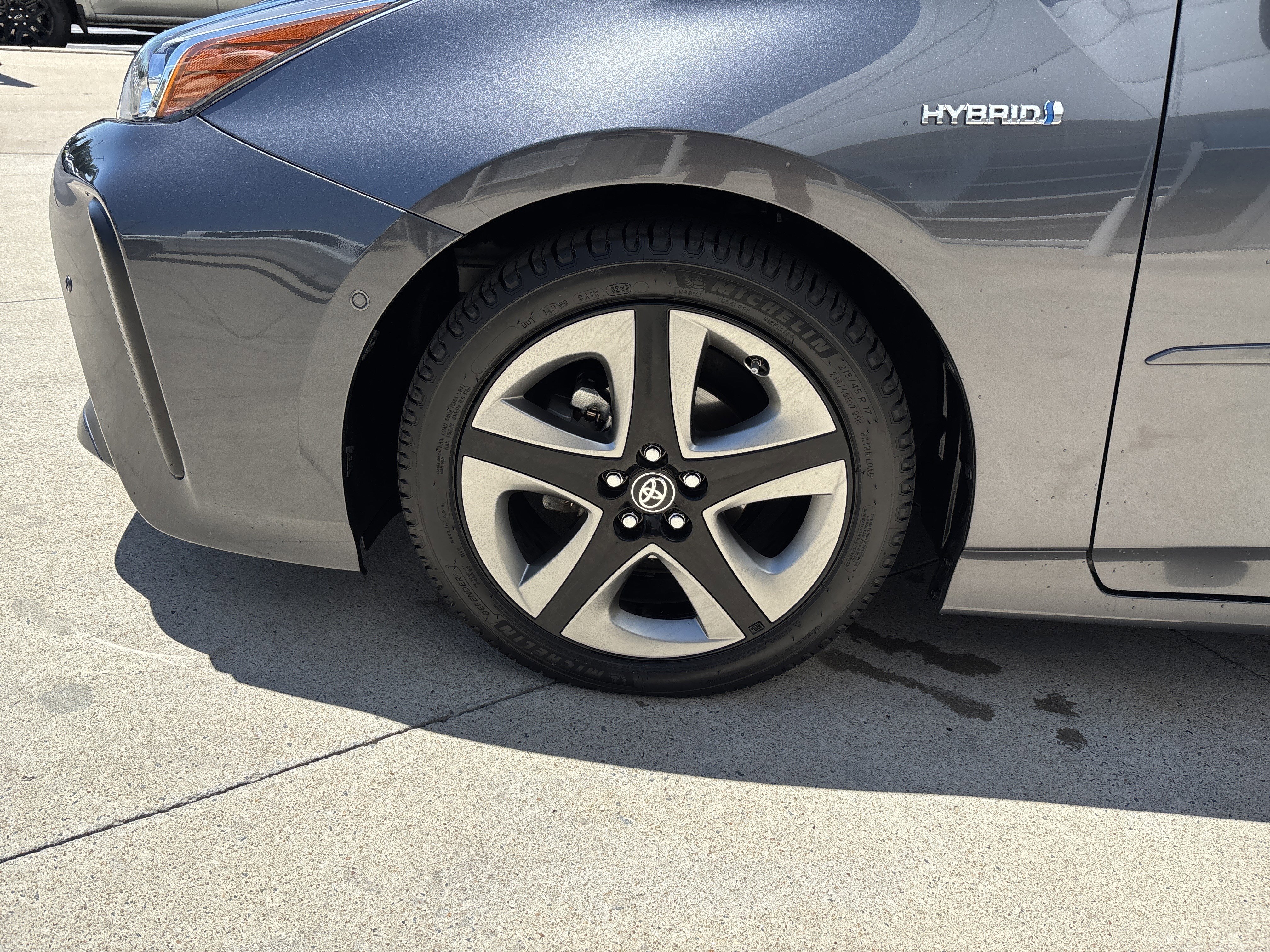 Used 2019 Toyota Prius XLE FWD image 33