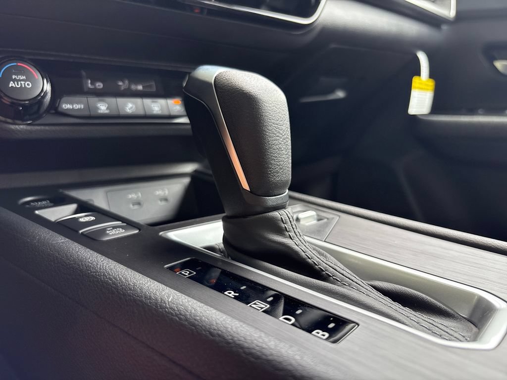 New 2026 Nissan Kicks SV w/ Interior Electronics Package FWD image 24