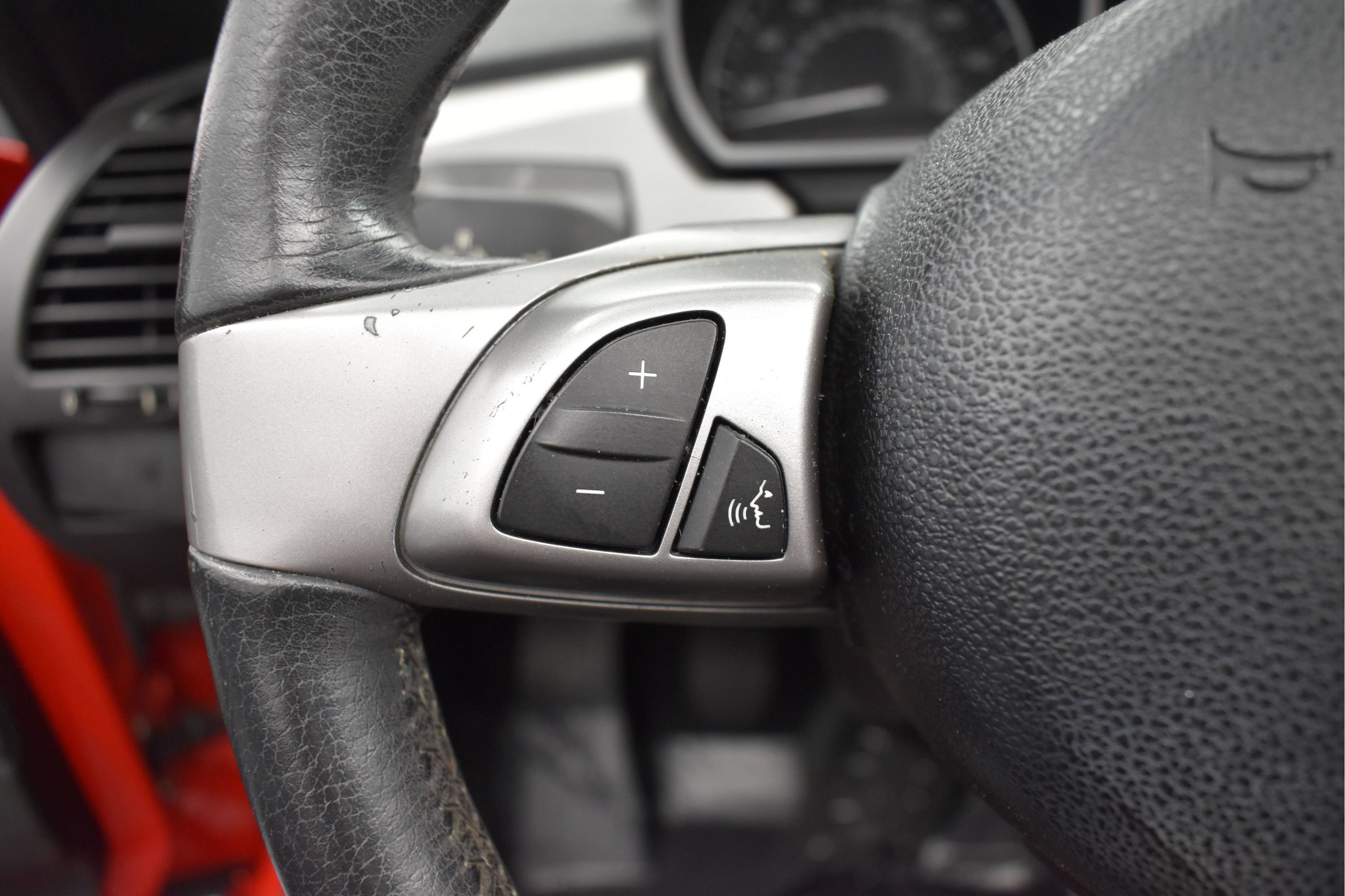 Used 2004 BMW Z4 2.5i RWD image 25