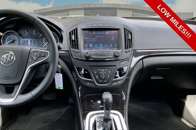 Used 2016 Buick Regal FWD image 6