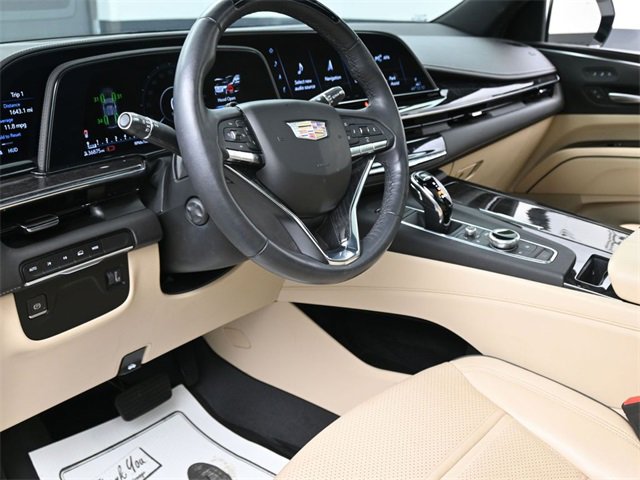 Used 2023 Cadillac Escalade Premium Luxury image 14