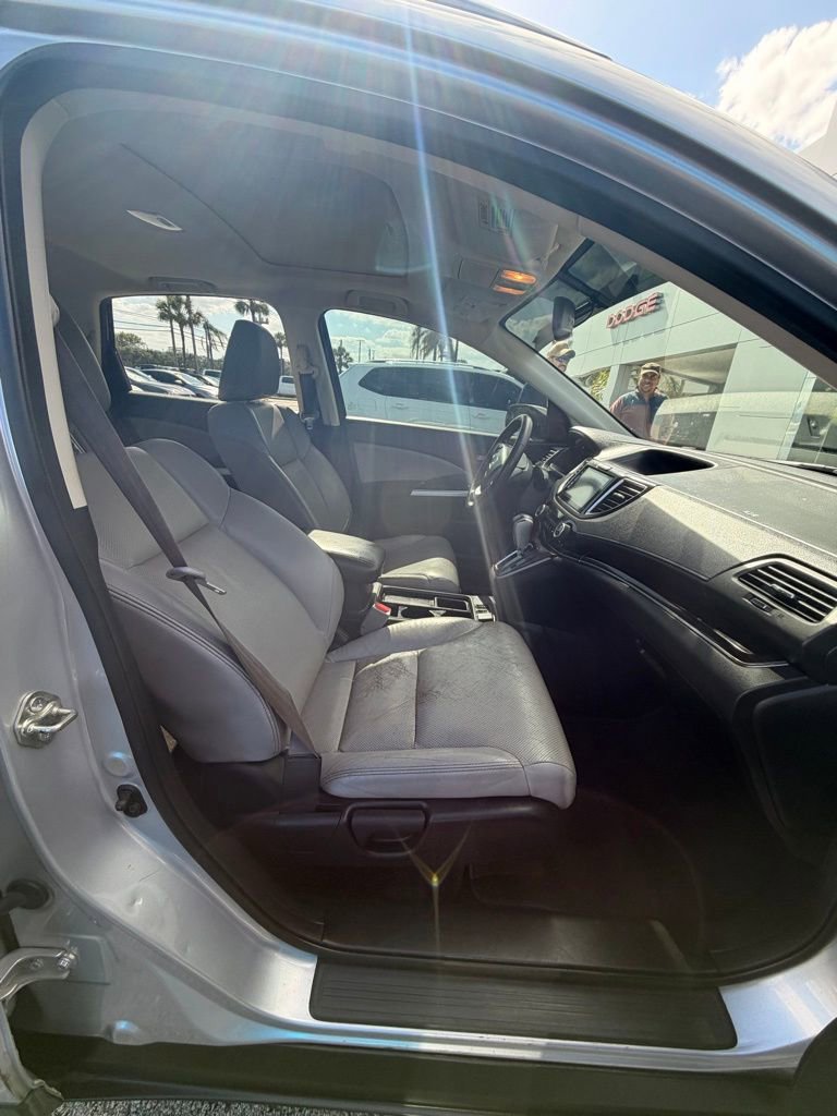 Used 2015 Honda CR-V EX-L image 9