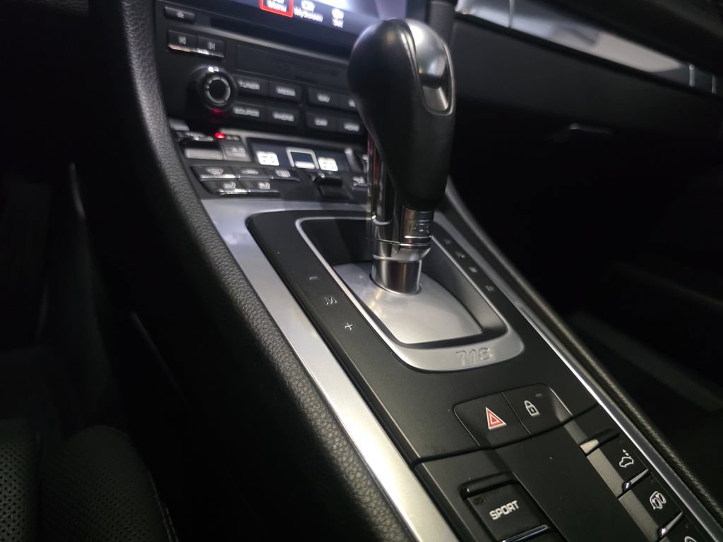 Certified 2022 Porsche 718 Cayman RWD image 28