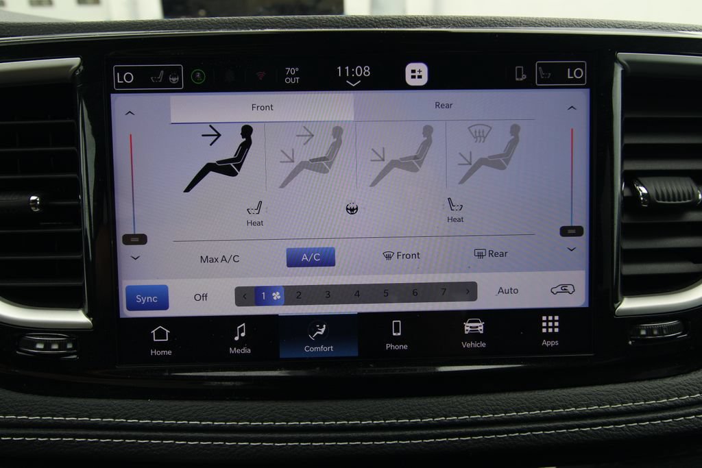 Used 2026 Chrysler Pacifica Select AWD/4WD image 33