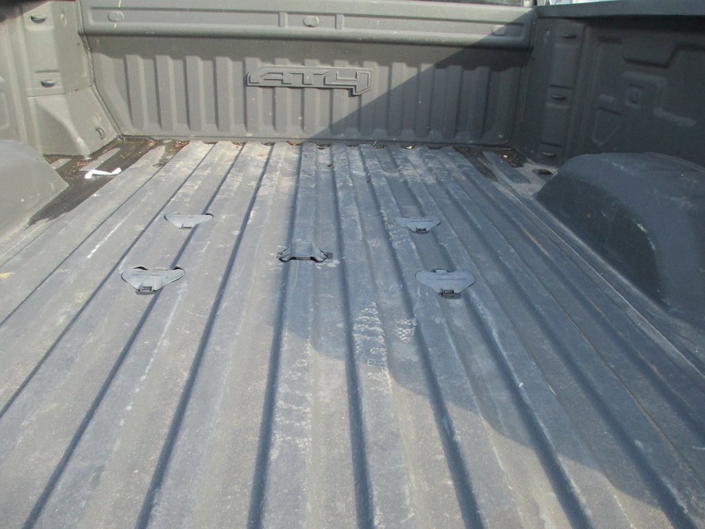 Used 2023 GMC Sierra 2500 AT4 w/ AT4 Preferred Package image 10