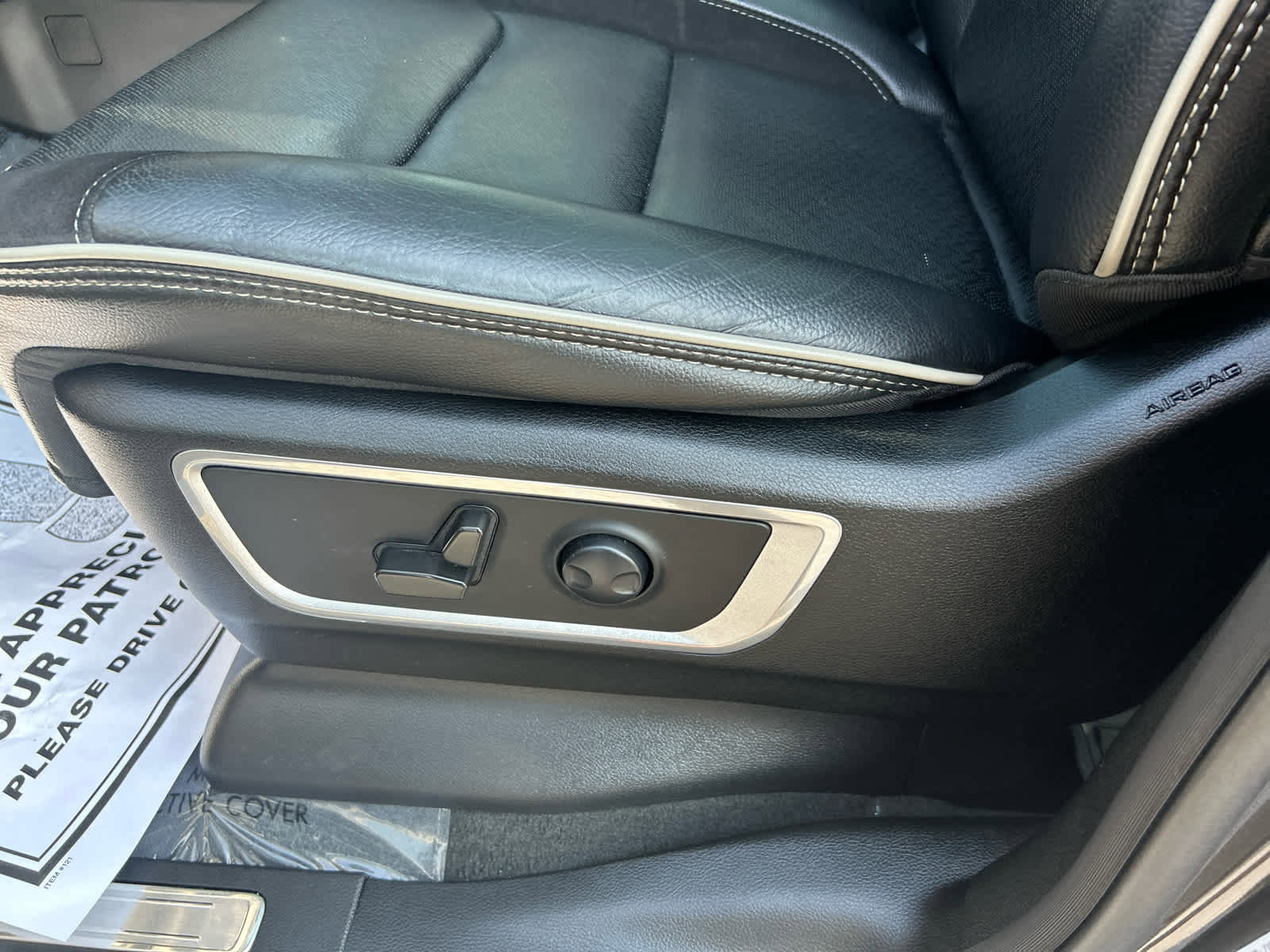 Used 2022 RAM 1500 Laramie image 12