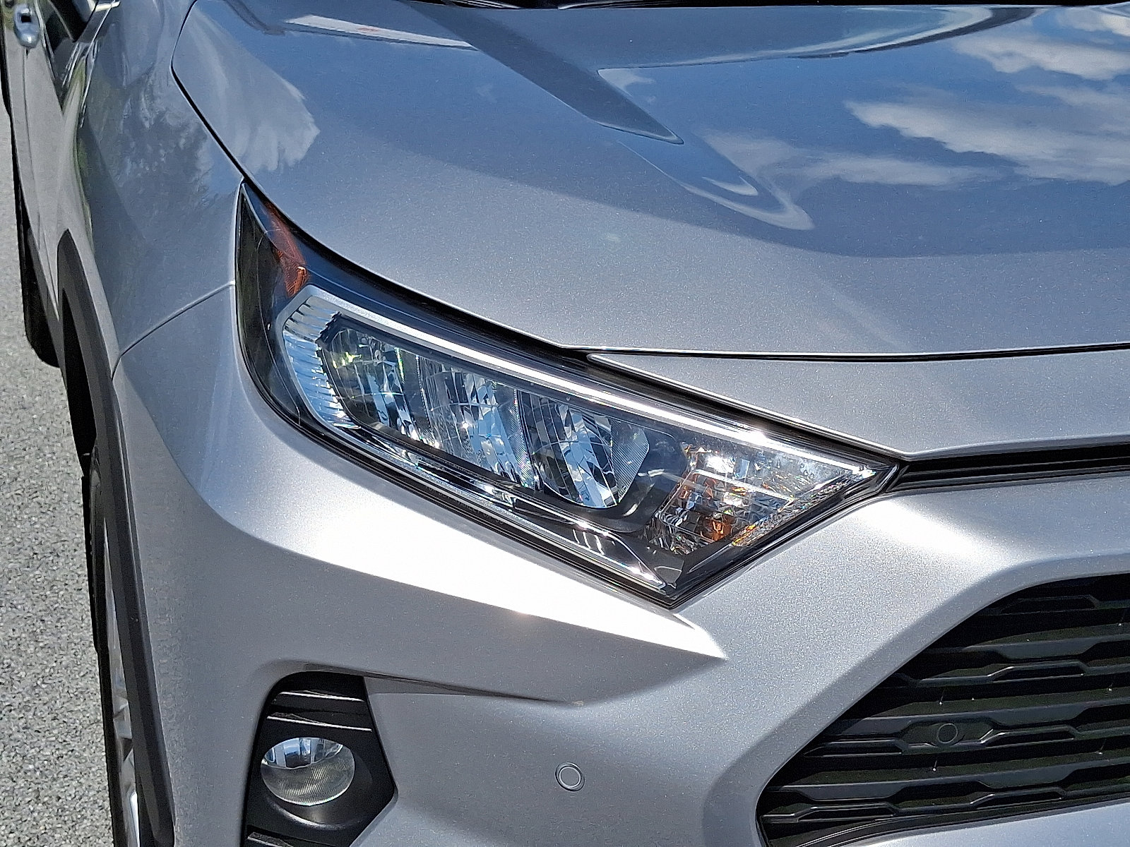 Certified 2021 Toyota RAV4 XLE Premium image 10