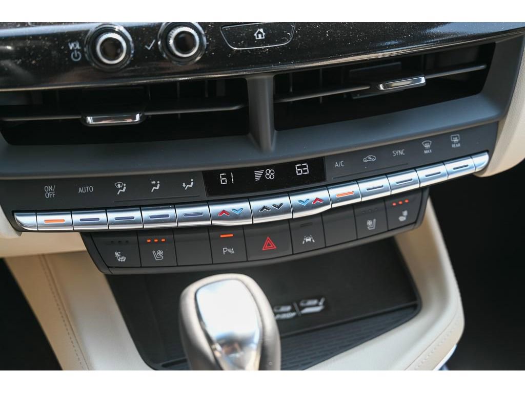 New 2025 Cadillac CT4 Premium Luxury image 28