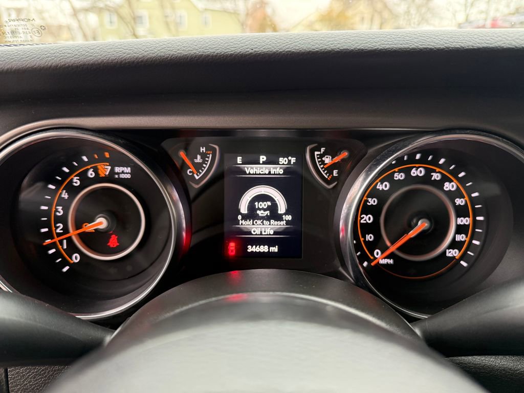 Used 2022 Jeep Gladiator Sport AWD/4WD image 7