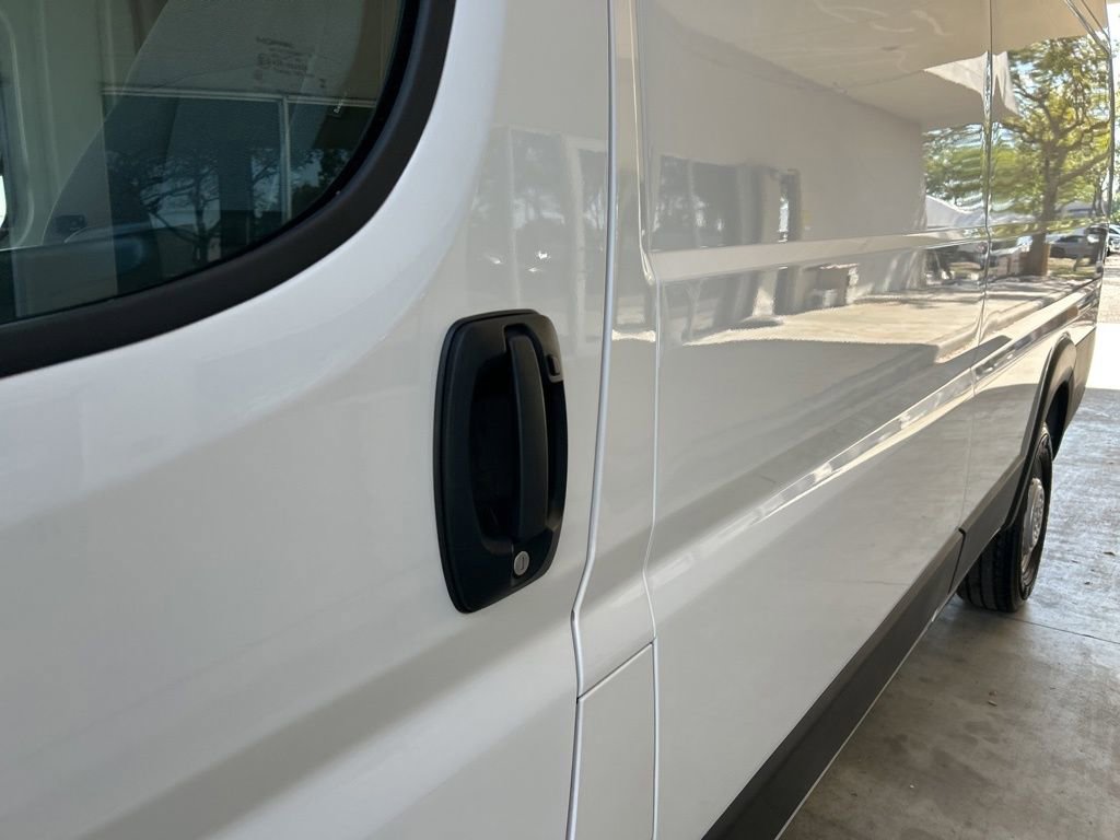 Used 2024 RAM ProMaster 3500 w/ Delivery Van Package image 15
