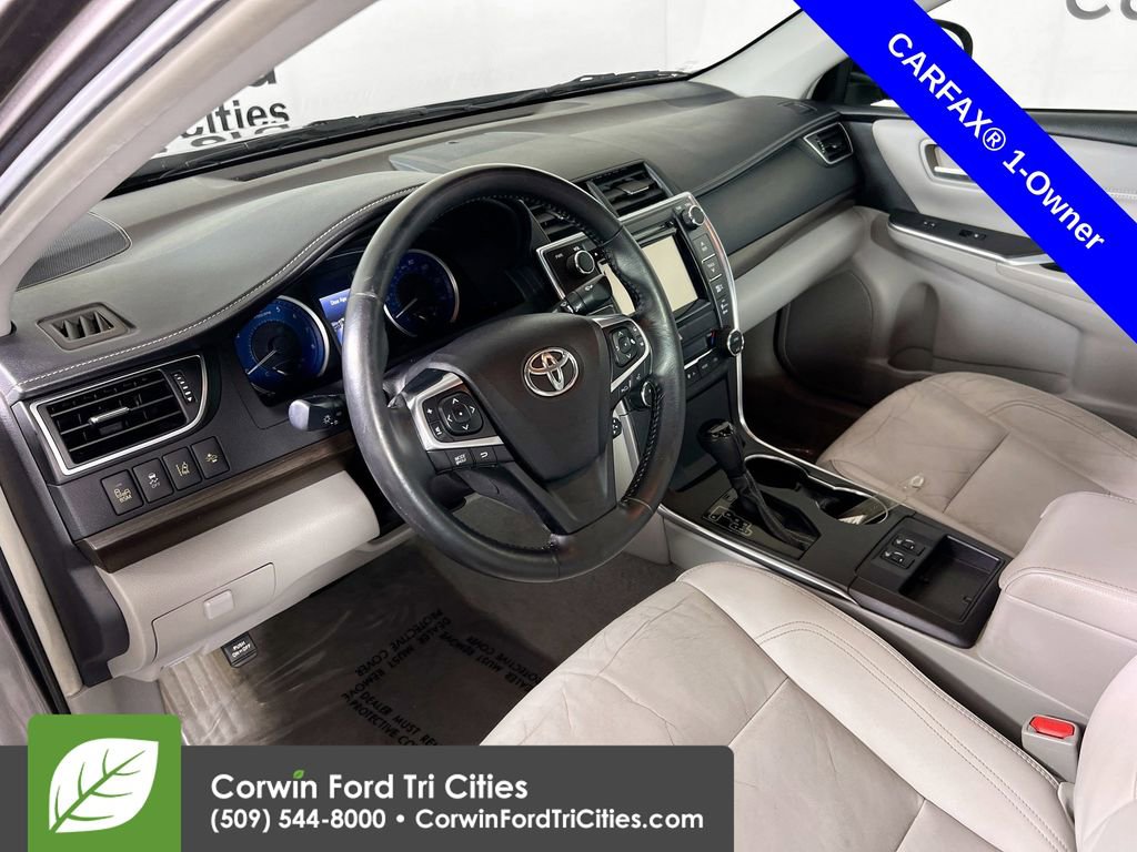 Used 2015 Toyota Camry XLE w/ Advanced Technology Package image 3