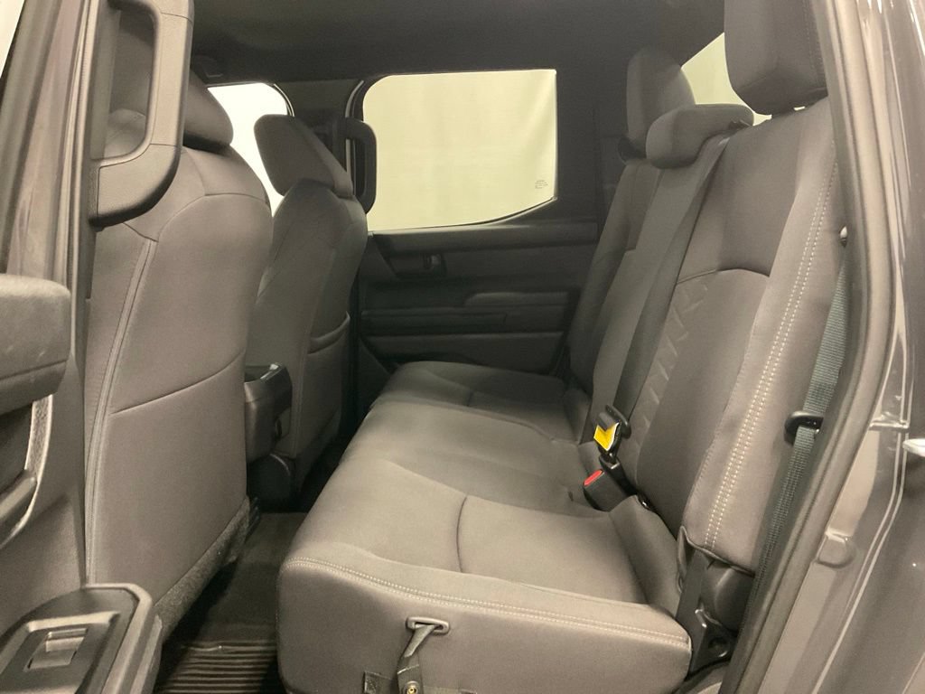 Used 2025 Toyota Tacoma SR5 AWD/4WD image 28