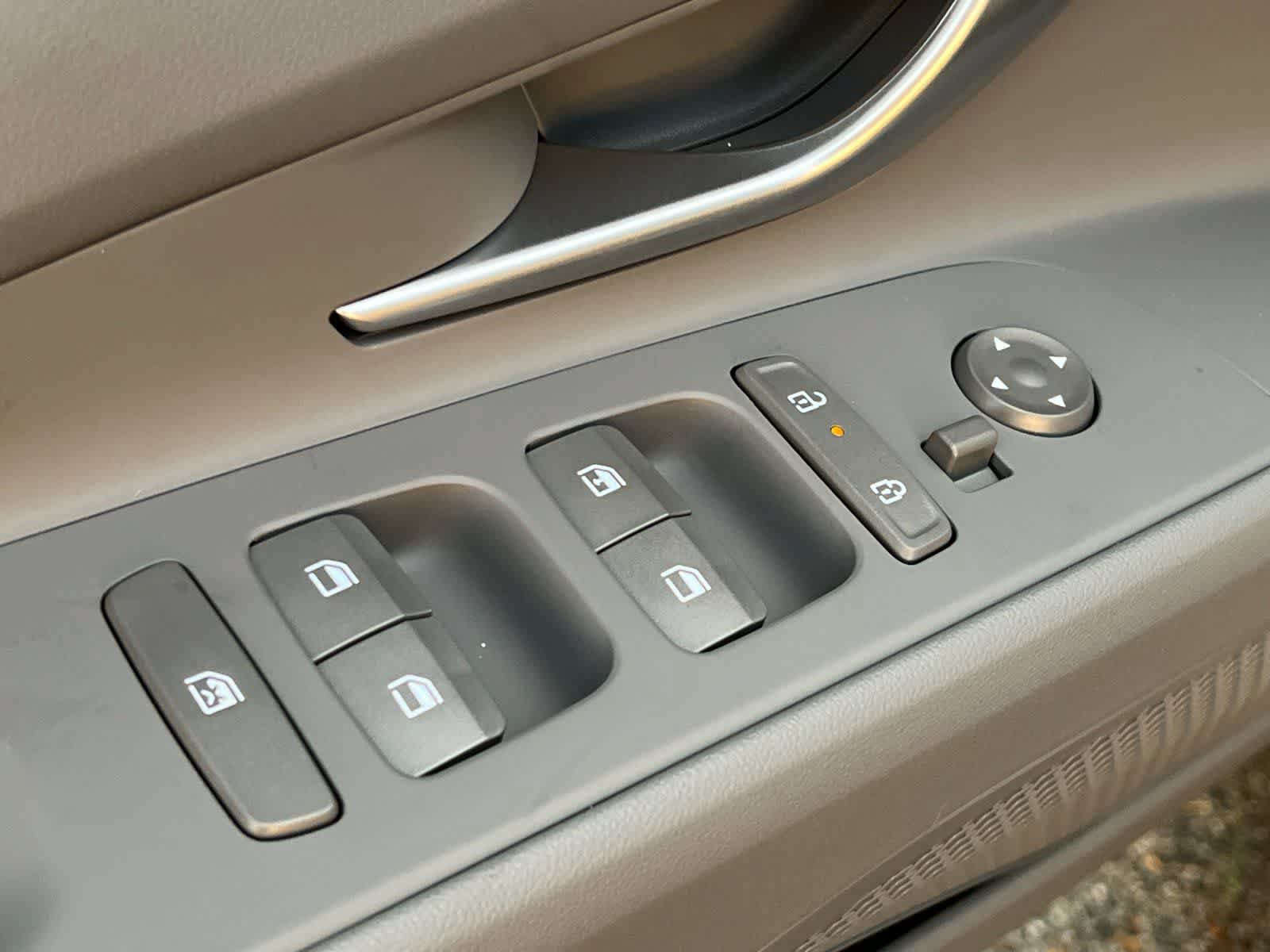 New 2026 Hyundai Elantra SE FWD image 14