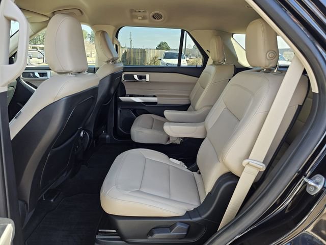 Certified 2020 Ford Explorer XLT w/ Equipment Group 202A image 16