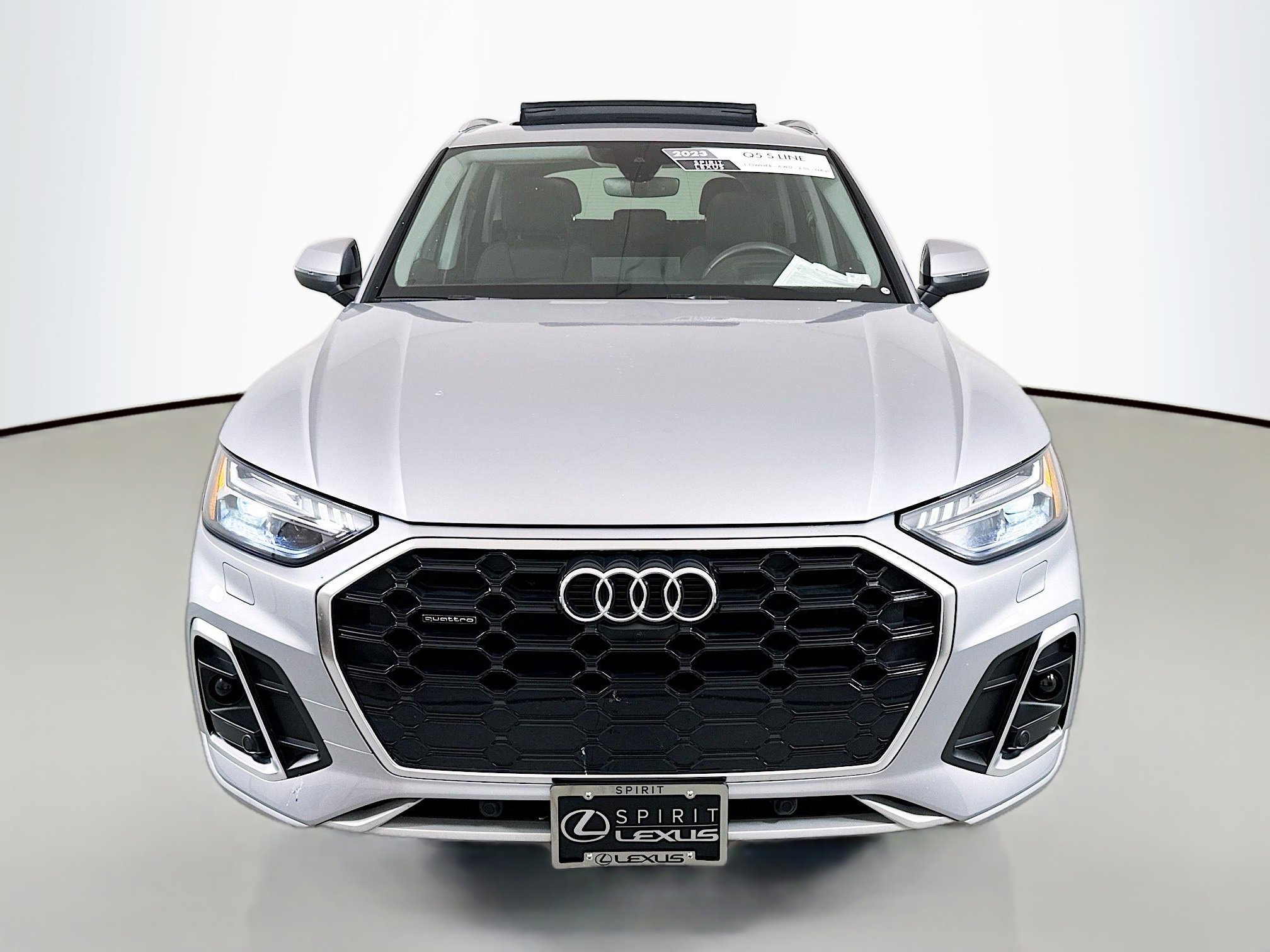 Used 2023 Audi Q5 2.0T Prestige image 2