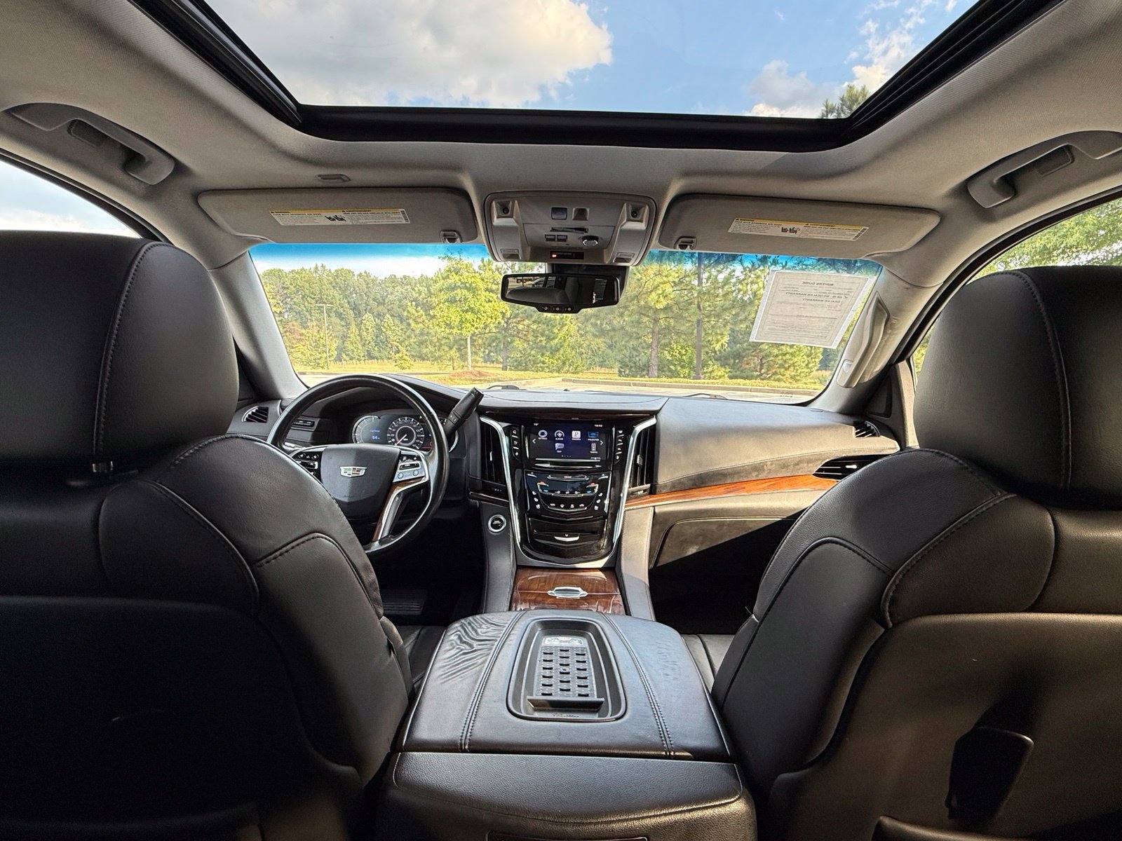 Used 2016 Cadillac Escalade Luxury AWD/4WD image 33
