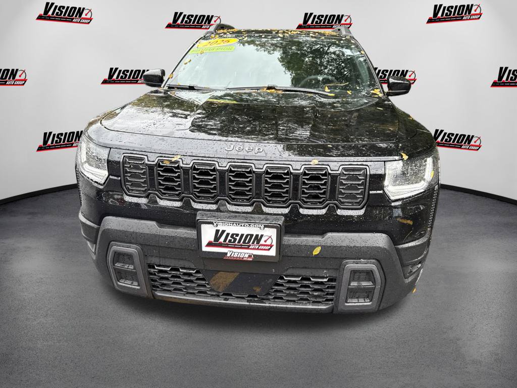 Used 2026 Jeep Cherokee Laredo AWD/4WD image 2