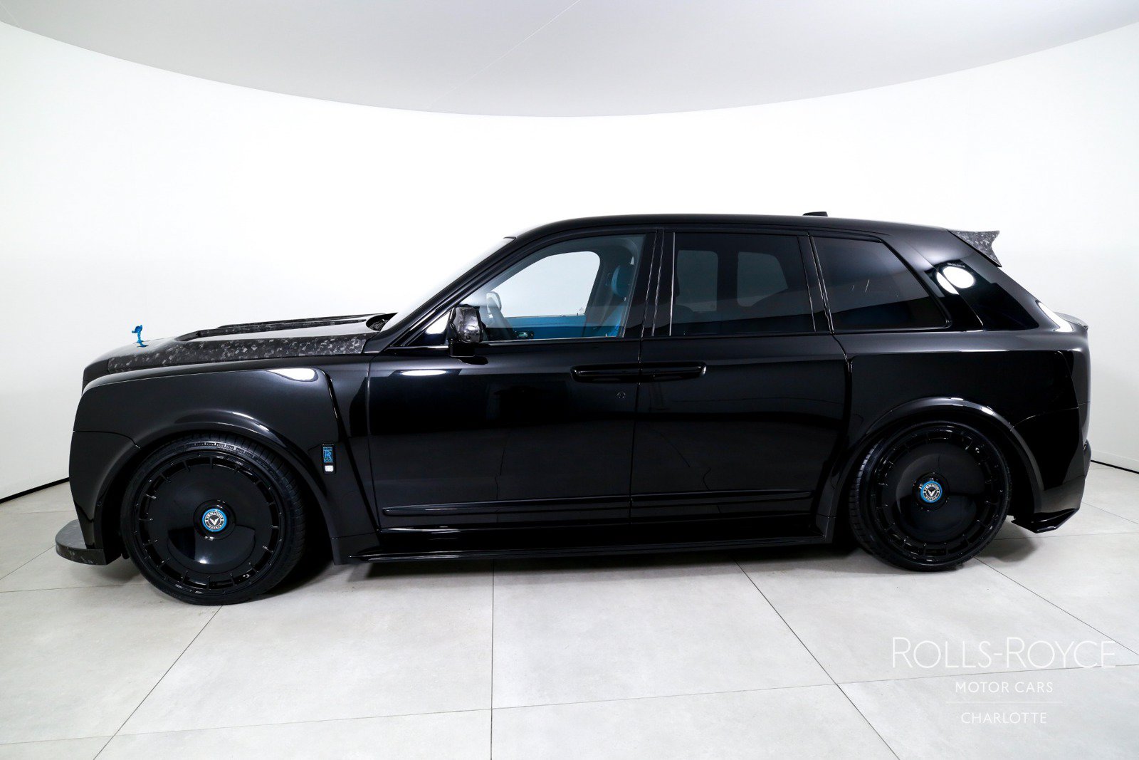 New 2027 Rolls-Royce Cullinan AWD/4WD image 3