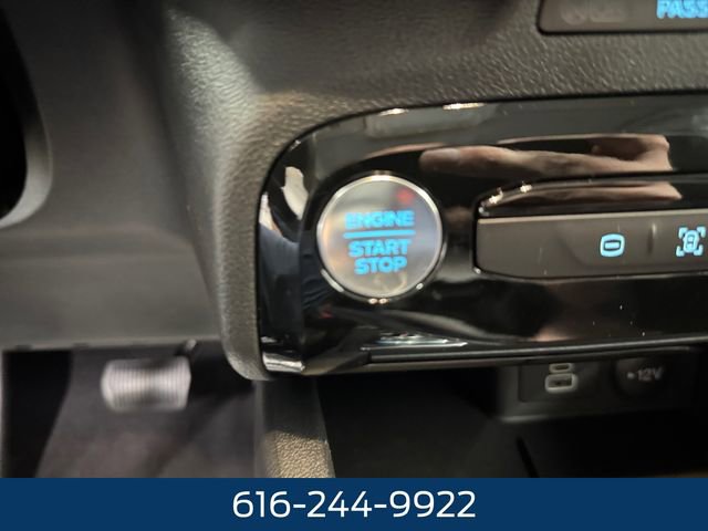 New 2026 Ford Escape SE w/ Class II Trailer Tow Package FWD image 19