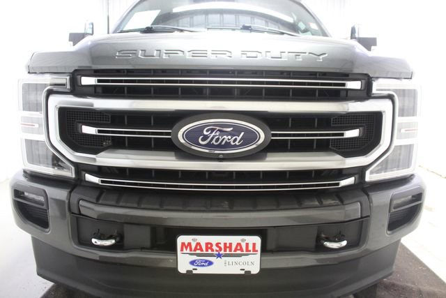 Used 2020 Ford F250 Platinum w/ FX4 Off-Road Package AWD/4WD image 2