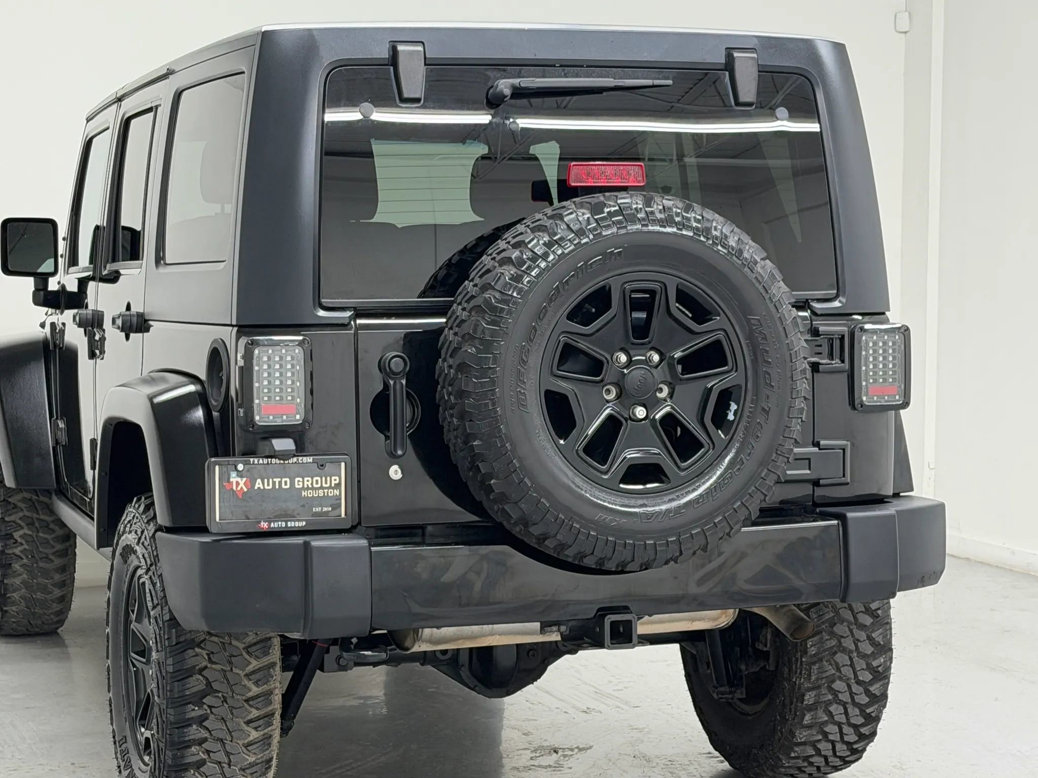 Used 2014 Jeep Wrangler Unlimited Sport AWD/4WD image 25