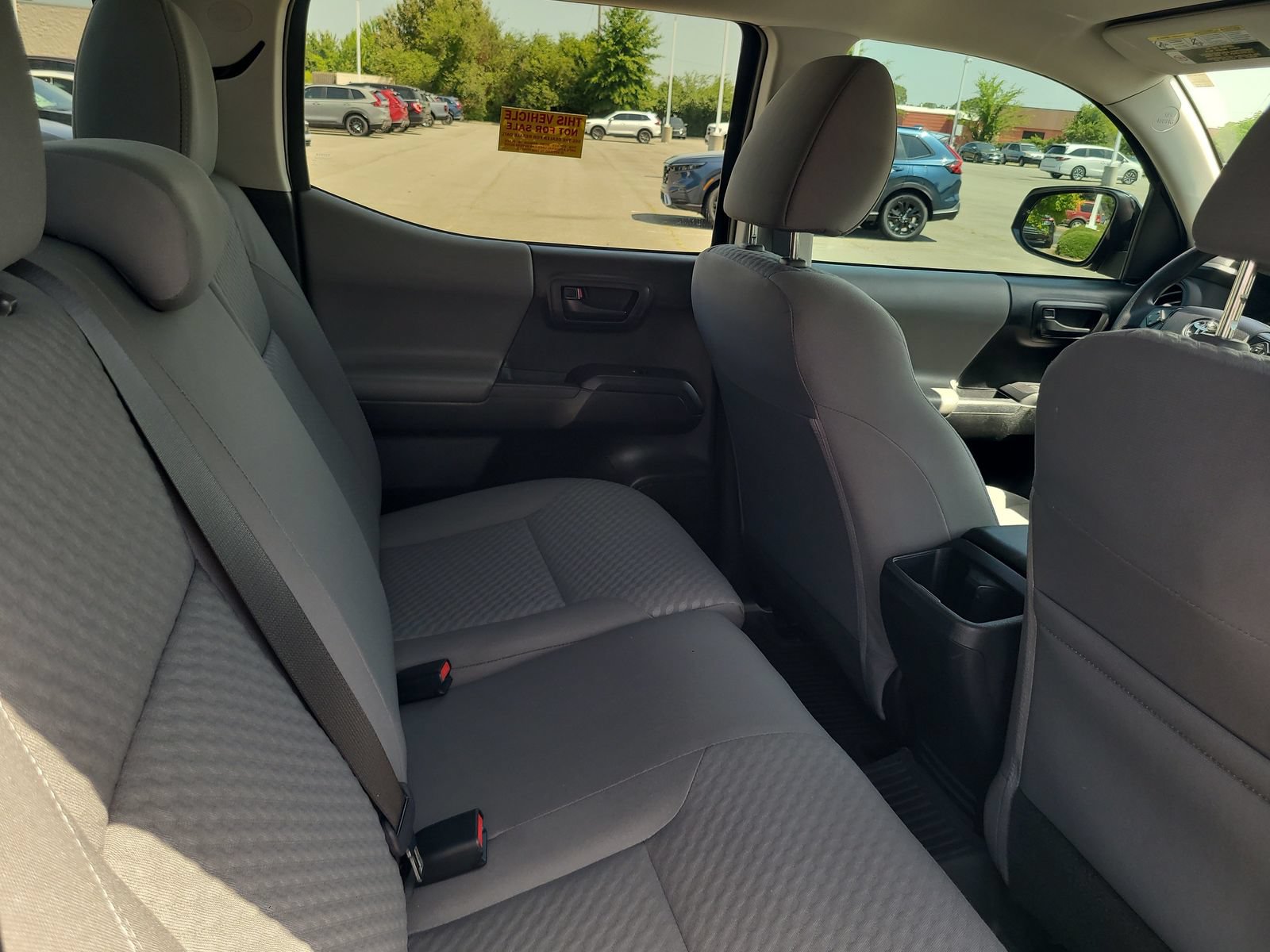 Used 2022 Toyota Tacoma SR AWD/4WD image 23