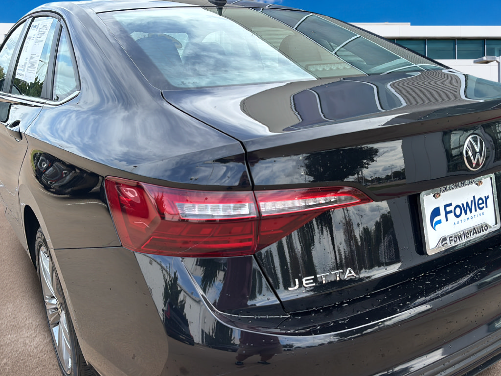 Used 2024 Volkswagen Jetta SE FWD image 26