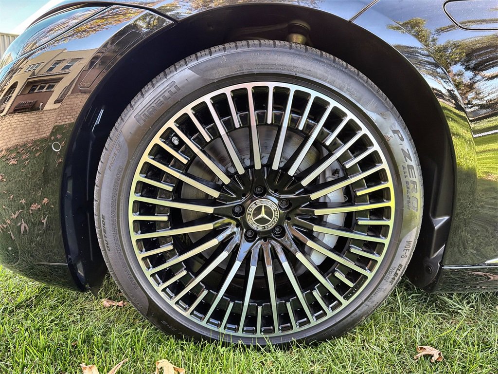 Used 2023 Mercedes-Benz EQS 580 4MATIC Sedan image 18