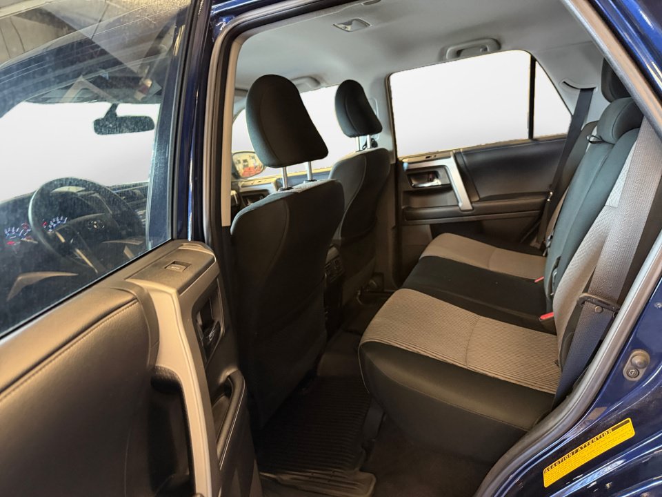 Certified 2019 Toyota 4Runner SR5 AWD/4WD image 16