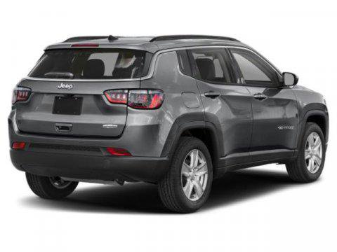 Used 2022 Jeep Compass Latitude image 5