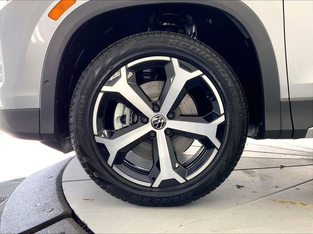New 2026 Volkswagen Tiguan SE AWD/4WD image 12