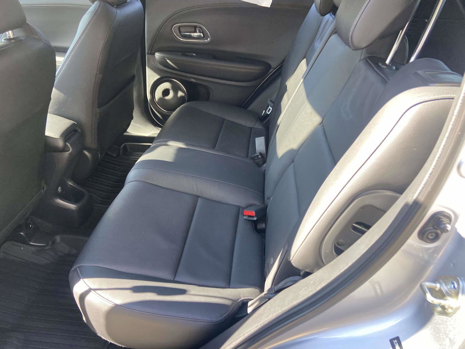 Used 2019 Honda HR-V EX-L image 9