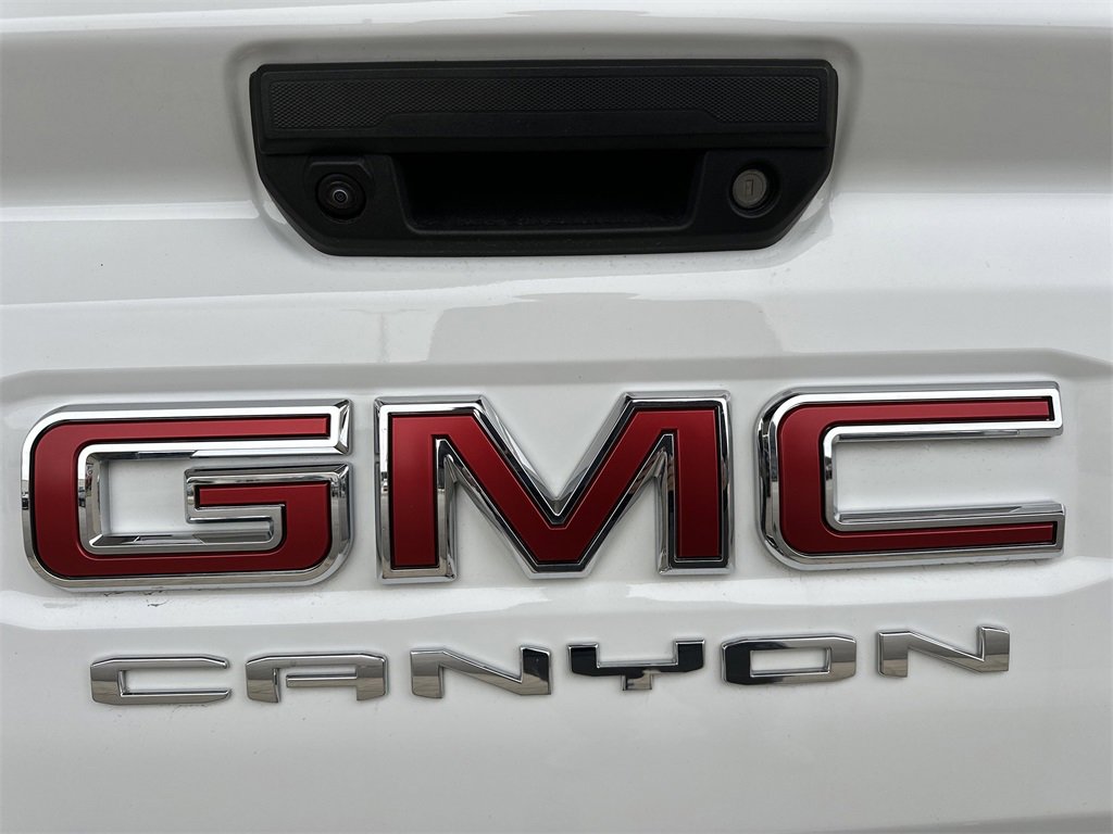Used 2025 GMC Canyon AT4 image 30