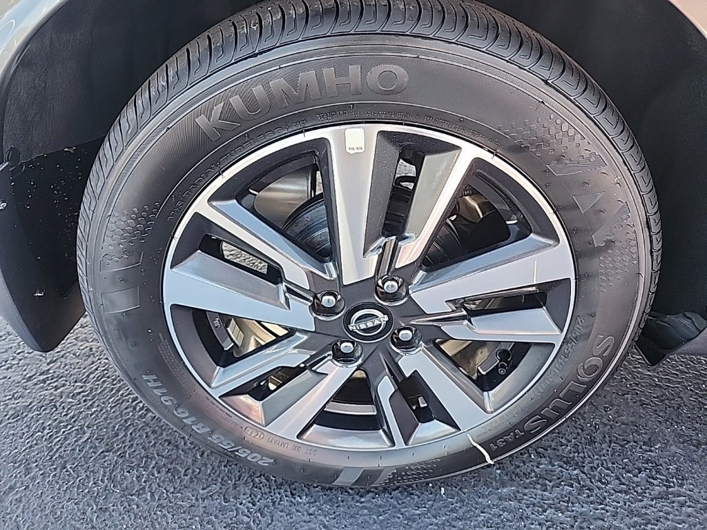 Used 2025 Nissan Versa S w/ S Plus Package image 11