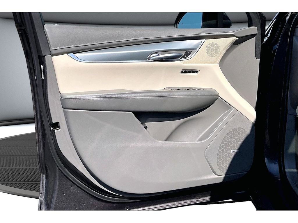 Used 2018 Cadillac XT5 Premium Luxury FWD image 20