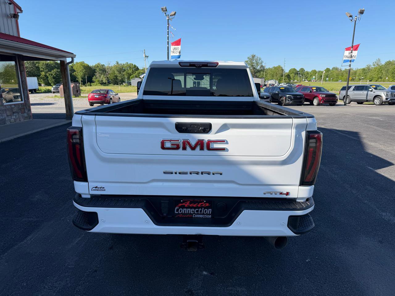 Used 2024 GMC Sierra 2500 AT4 w/ AT4 Premium Plus Package AWD/4WD image 5