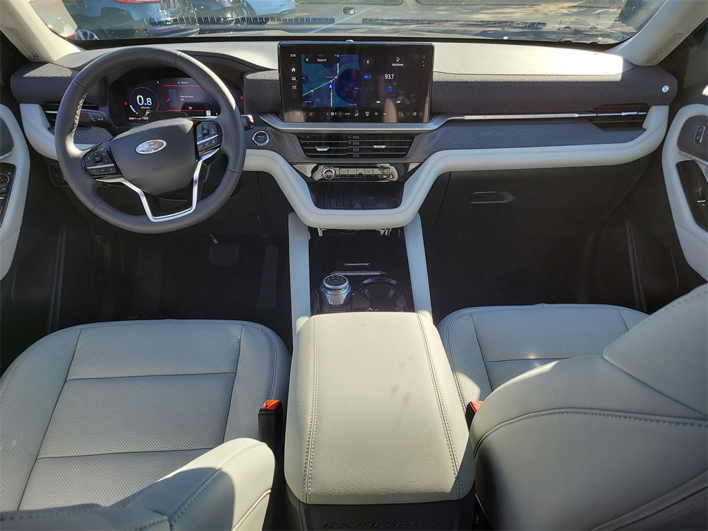 Used 2025 Ford Explorer Platinum w/ Ultimate Package image 14
