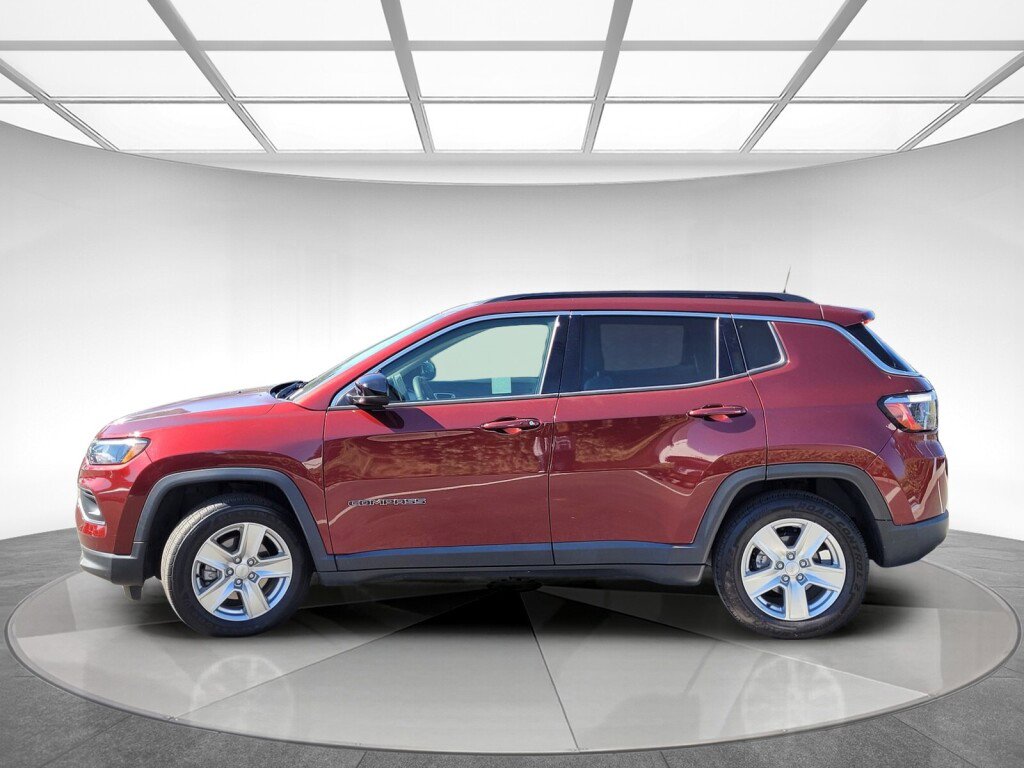 Used 2022 Jeep Compass Latitude image 6