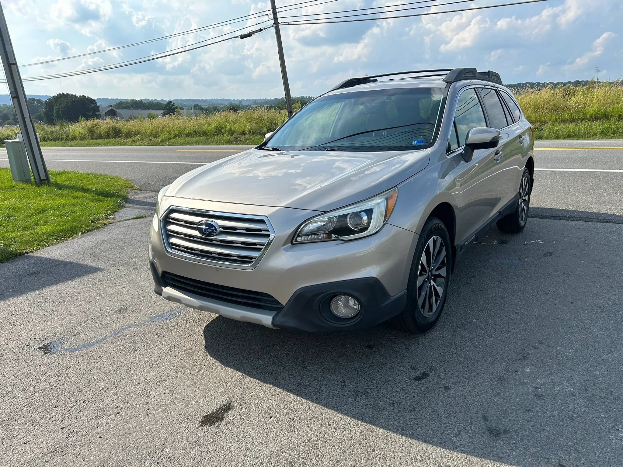 Used 2015 Subaru Outback 2.5i Limited AWD/4WD image 5