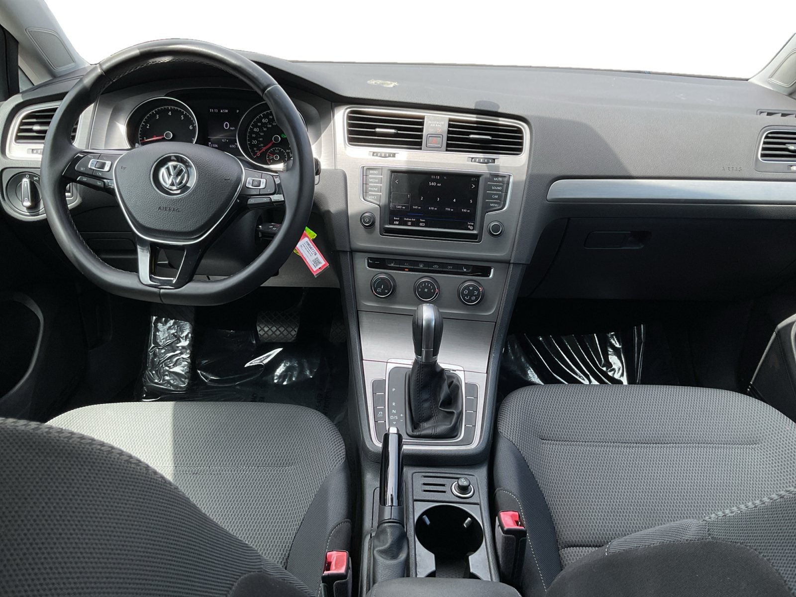Used 2017 Volkswagen Golf S AWD/4WD image 6