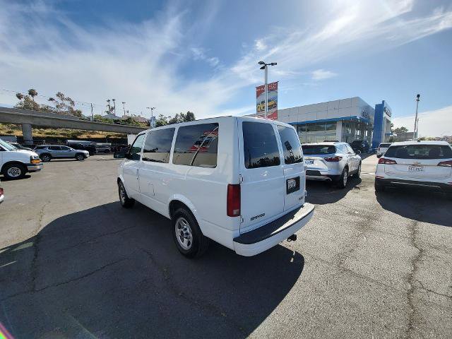 Used 2005 GMC Safari Passenger RWD image 6