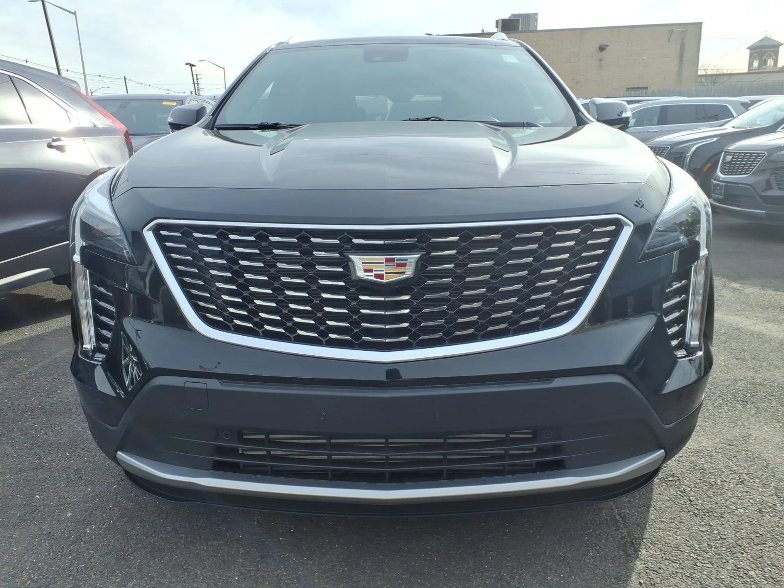 Certified 2023 Cadillac XT4 Premium Luxury w/ Technology Package image 2