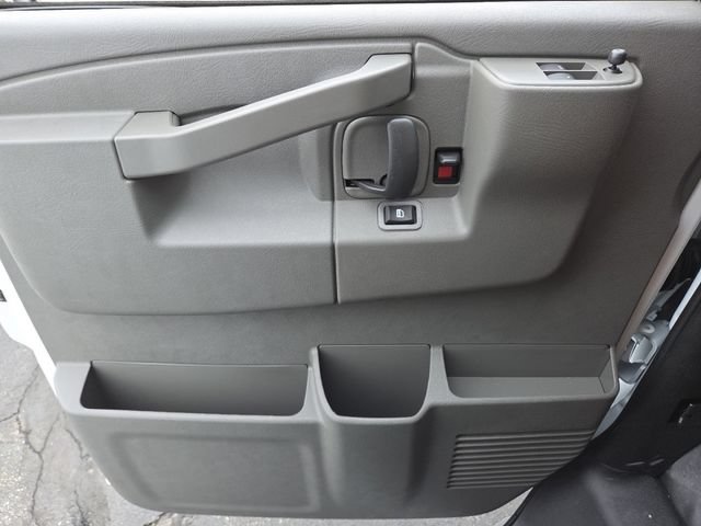 New 2026 Chevrolet Express 2500 w/ Driver Convenience Package RWD image 27